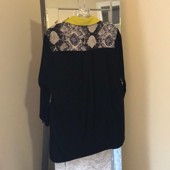 Style & Co. Button Down Snake and Chartreuse Top - Picture 4 of 5